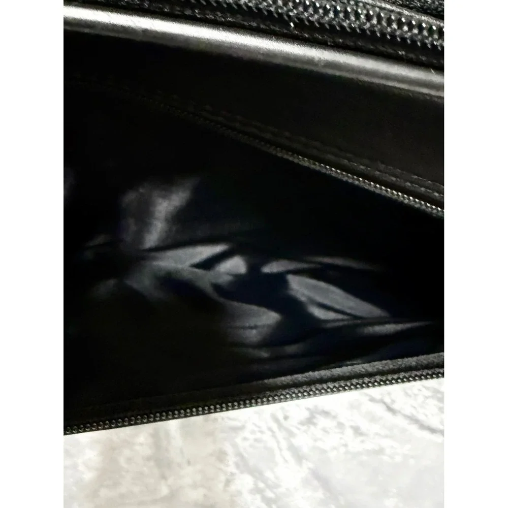 Targus Black Leather Laptop Messenger Bag Red Stitching Tech Case Carry‎ Strap